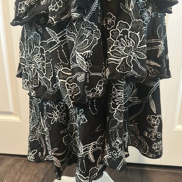 Express Large Black Floral Tiered Strapless Dress - Picture 5 of 10